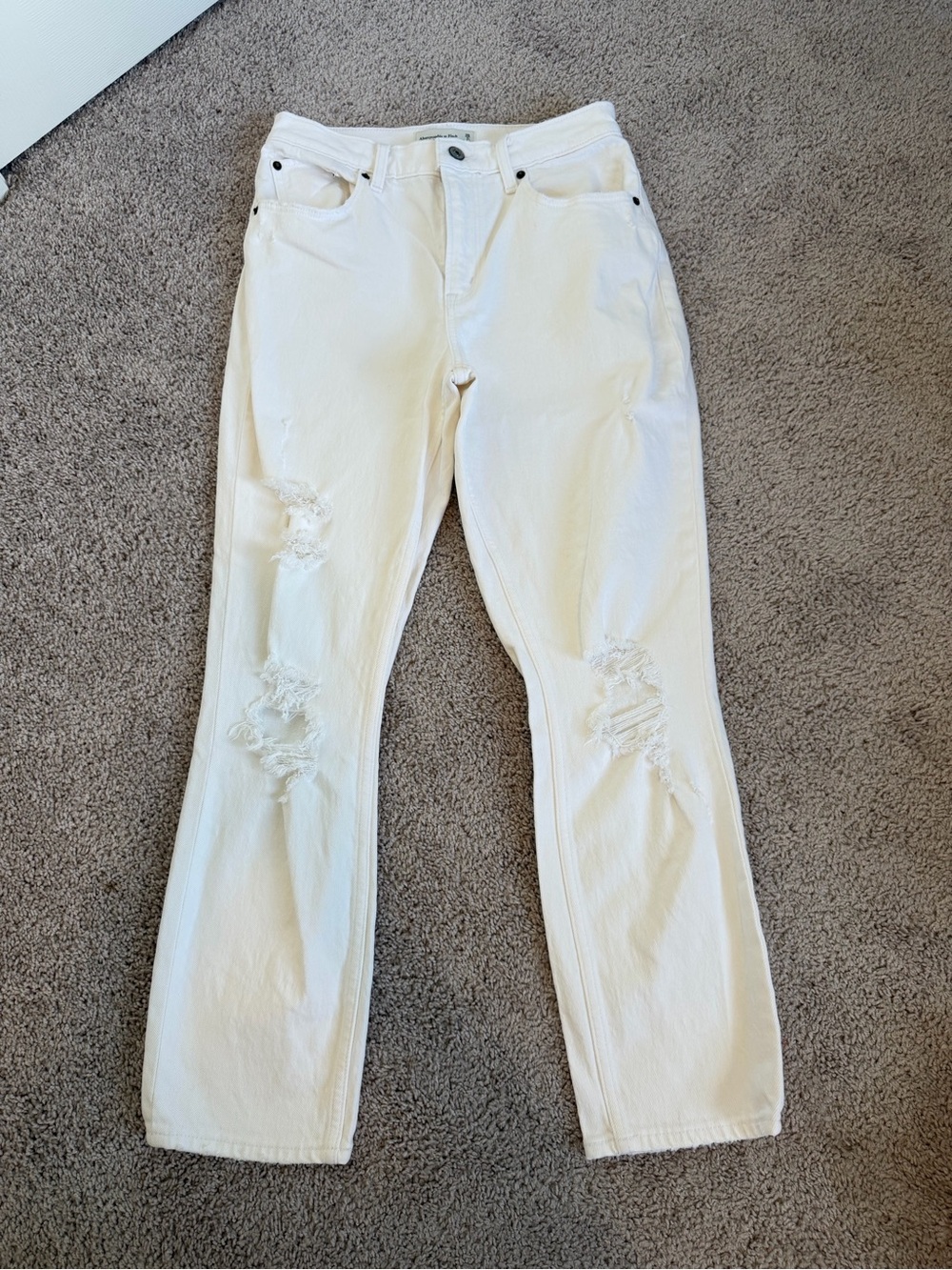 Abercrombie & Fitch White Distressed Mom Straight Jeans